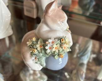 Lladro Dreamy Kitten Cat Figurine