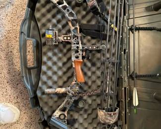 Mathew’s Solo Cam compound bow. Just in time for Bow Season 🙂