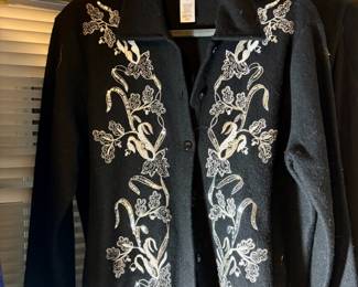 Jones New York Collection Women's 100% Merino Wool Black Cardigan with Floral Embroidered Design – Size Large