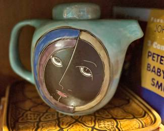 Design by Mara Mexican Pottery Teapot