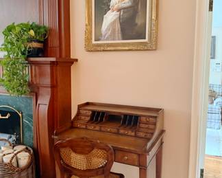 VINTAGE DESK, ART