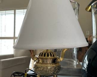 Table lamp