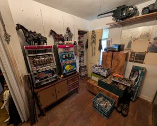 Bedroom to the right (Downstairs)