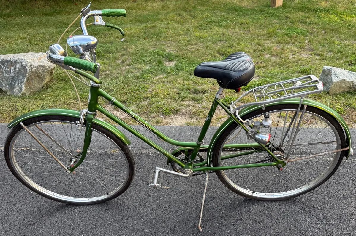 1973 Schwinn Breeze 3Gear Bicycle.jpeg