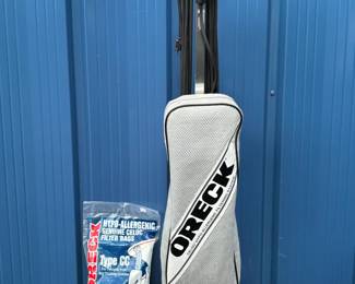 Oreck XL Vacuum Cleaner wbags.jpeg