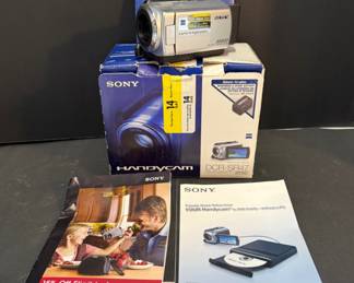 Sony DCRSR47 Handycam