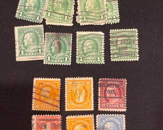 collection of vintage United States postage stamps, primarily featuring the Washington-Franklin Issues