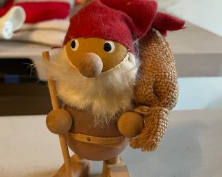 Wood Tomte gnome vtg
