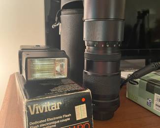 Vivitar 550 FD Flash & Vivitar lens 