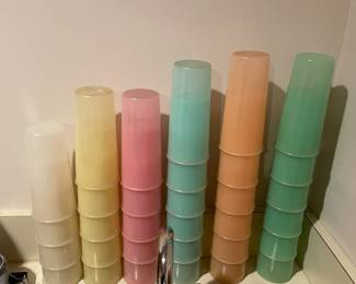 Vintage Tupperware tumblers 