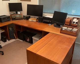 Vtg. L shape desk
