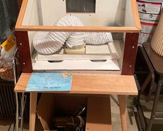 Model spray painting booth 