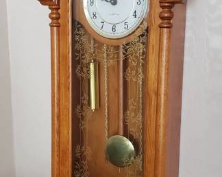 Pendulum wall clock