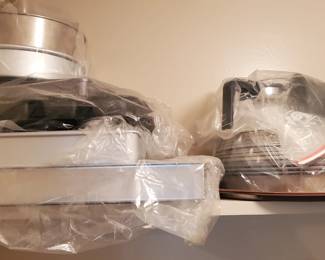 Cooking pans