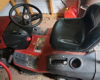 Craftsman riding lawnmower 