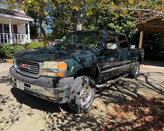2002 GMC Sierra HD 4WD SLT Crew Cab