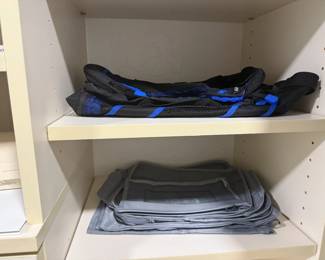 Luggage dividers