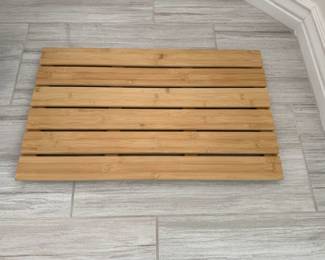 Wooden bath mat