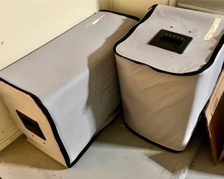 Frontage queen and twin blow-up mattress.