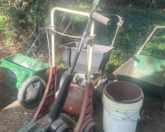 Spreaders 