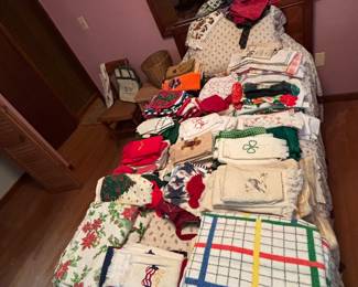 Vintage hand towels 