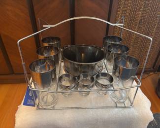 MCM Dorothy Thorpe Silver Fade Rim bar set - never used 