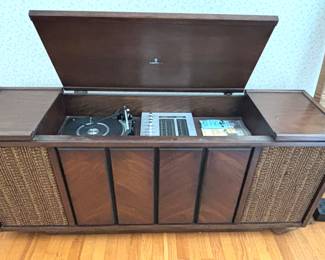 Grundig radio
