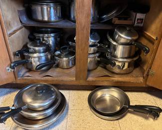 Revere cooking ware, with lids 