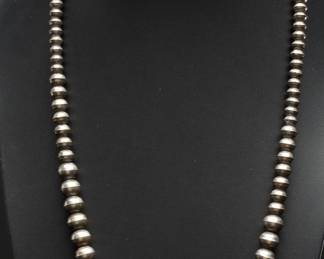 Vintage Navajo Handmade Stamped Sterling Silver Graduated Bench Bead Necklace 29”
