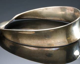 Vintage Mexican Modernist Sterling Silver Bangle Bracelet TR-48 Taxco
