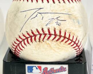 Danny Farquhar Autographed Mariners Baseball #40 - Breakout 2013 Closer Season
