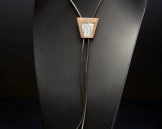 Exceptional Vintage Brutalist Mixed-Metal Studio Craft Bolo Tie, Reticulated Silver
