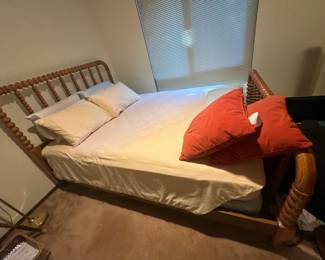 bedframe