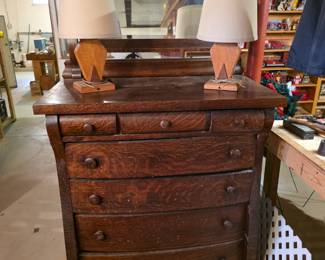 Antique chest of drawers with mirror. 