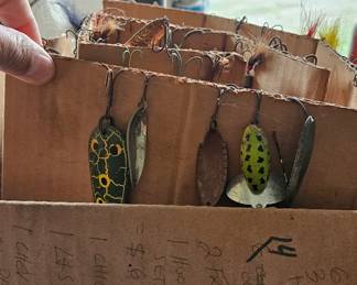 Fishing lures