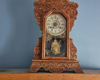 Mantle clock