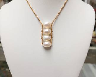 15" pearl necklace in yellow gold