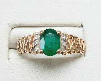 Emerald and diamond ring in 14k yellow gold. Approx sz 9.5