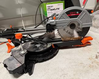 DWT Slide Mitre Saw