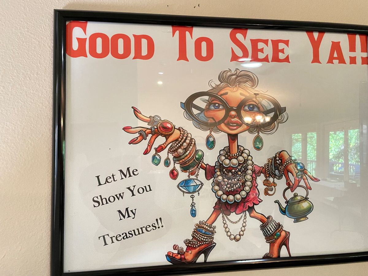 Tessie, the teapot lady