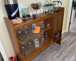 vintage display cabinet (actually top of lower cabinet/hutch, still nice display cabinet