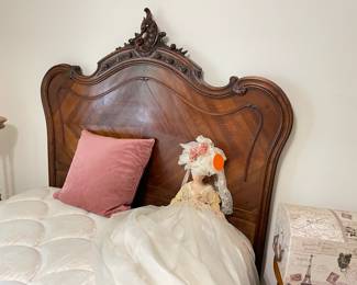 headboard