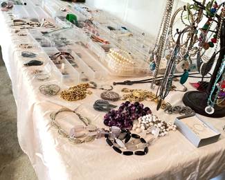jewelry table
