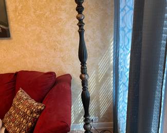 Floor lamp 