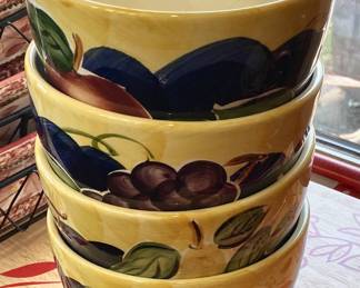 Stacking fruit design bowls