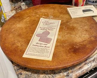 The Pampered Chef Pizza tray baking stone