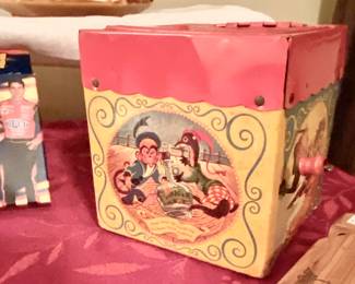 Vintage, working toy windup Jack in the Box