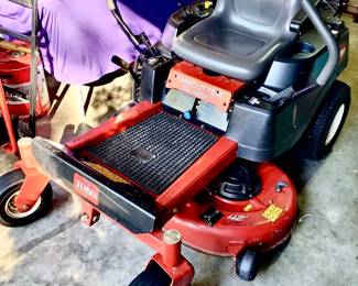 VERY NICE Toro 42" zero turn 24.5HP mower with 267 hours. FLAT LAND level mowing only.