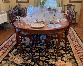 Large Area Rug, Dining table with 6 chairs 