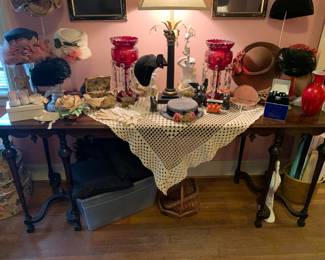 Accent table 